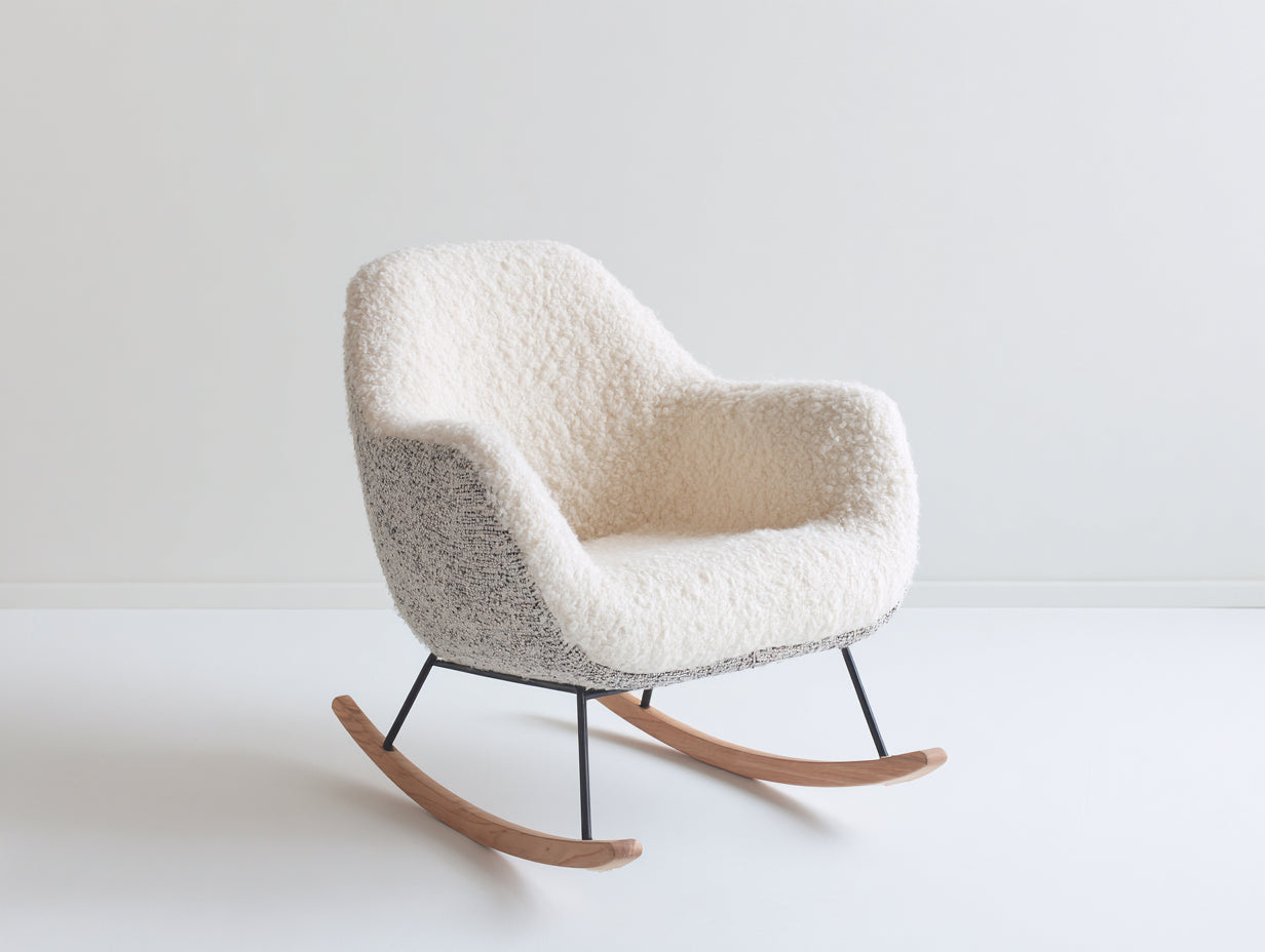 Mecedora tapizada de tejido borreguito metal y madera 77 x 89 x 86 cm - blanco roto y gris - asiento envolvente con patines curvos para salón - diseño moderno
